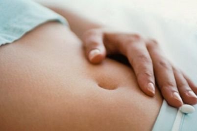 体のこの部分にホットヒンジを適用すると、胃の痛みを取り除き、利点を知ることができます.jpeg
